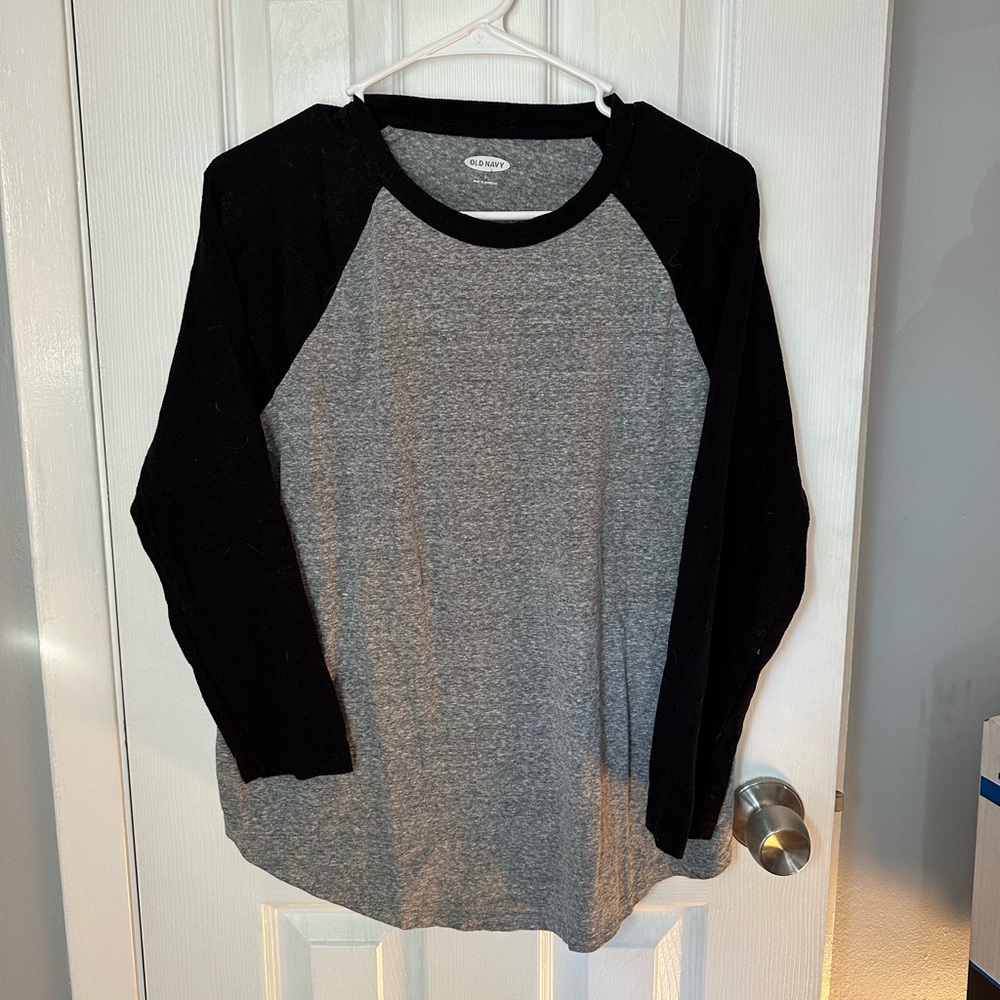 Old navy quarter sleeve 2 color shirt